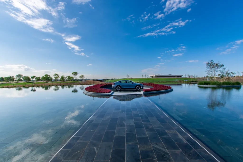 Zona Exterior Lago